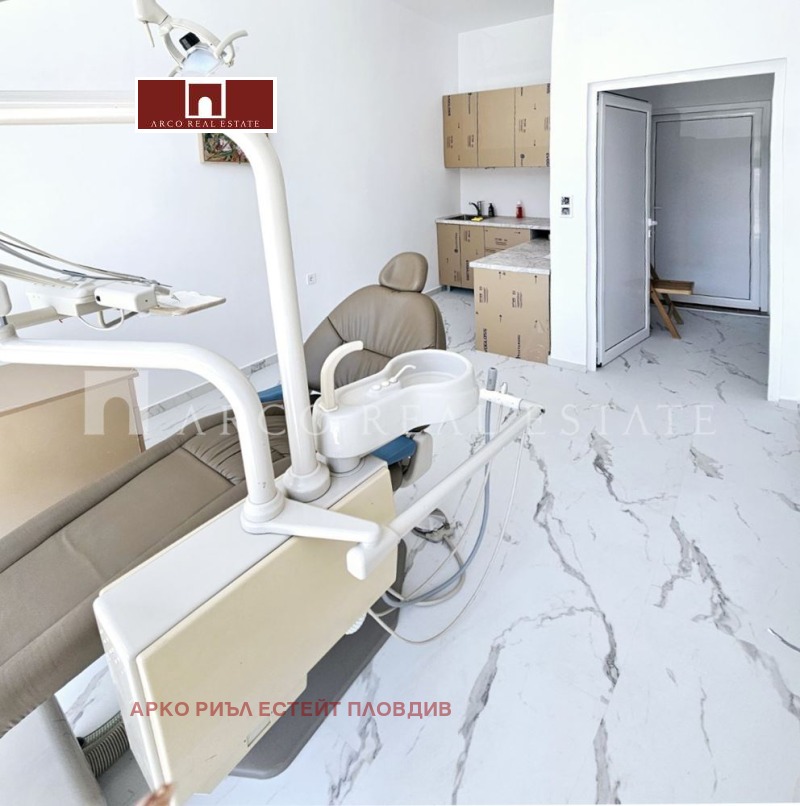 À venda  Escritório Plovdiv , Trakiia , 80 m² | 44755372 - imagem [5]