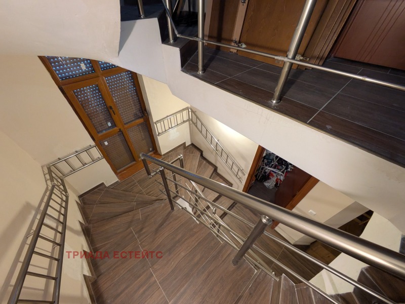 Продава КЪЩА, гр. Бургас, с. Миролюбово, снимка 3 - Къщи - 53247818