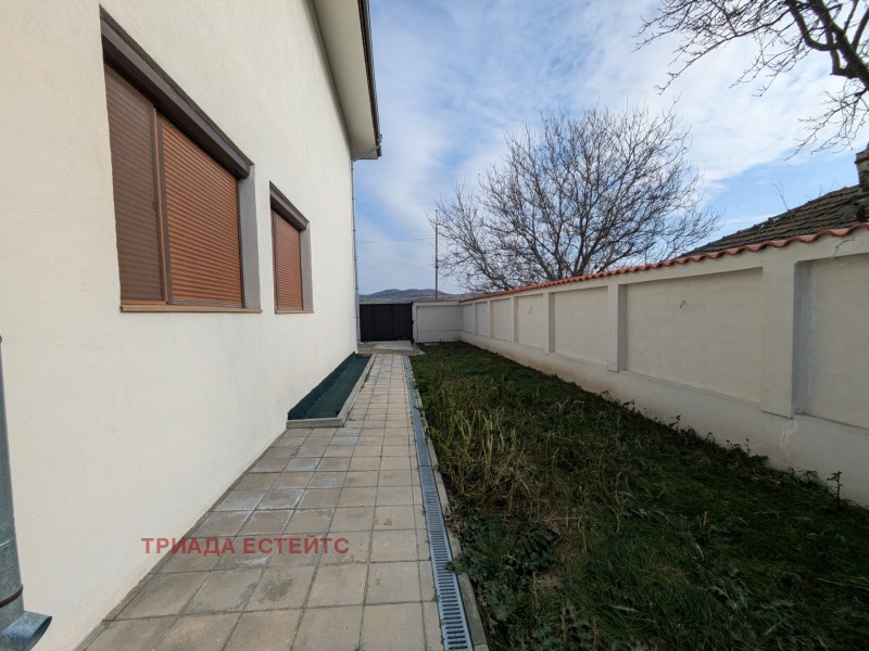 Продава КЪЩА, гр. Бургас, с. Миролюбово, снимка 5 - Къщи - 53247818