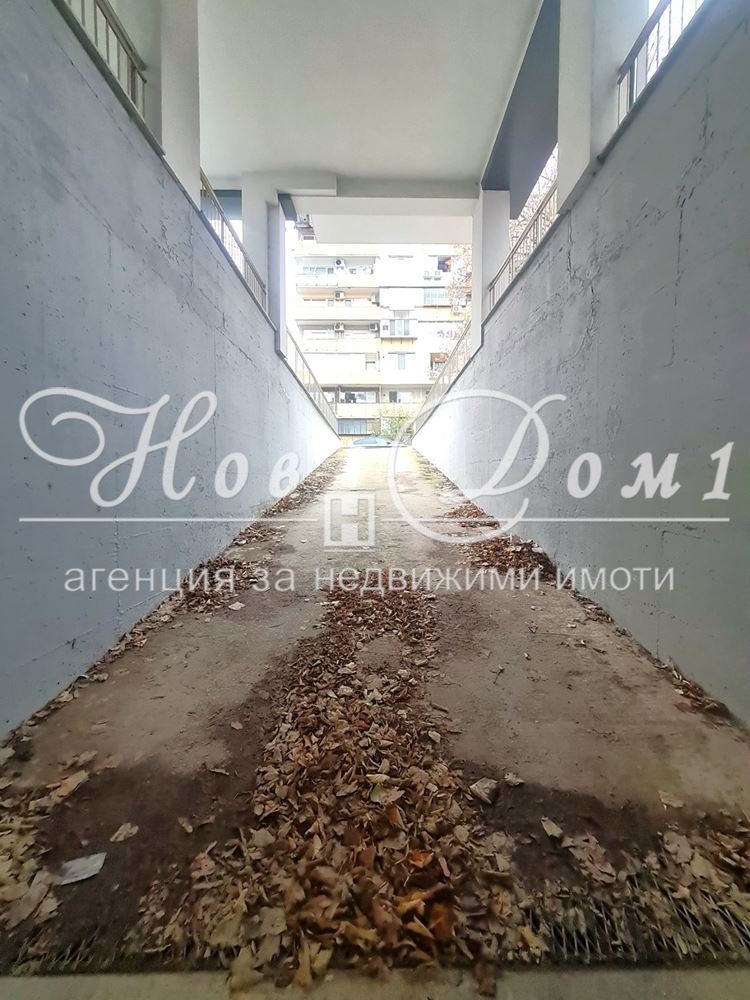 Продава ГАРАЖ, ПАРКОМЯСТО, гр. Варна, Младост 1, снимка 2 - Гаражи и паркоместа - 52883728