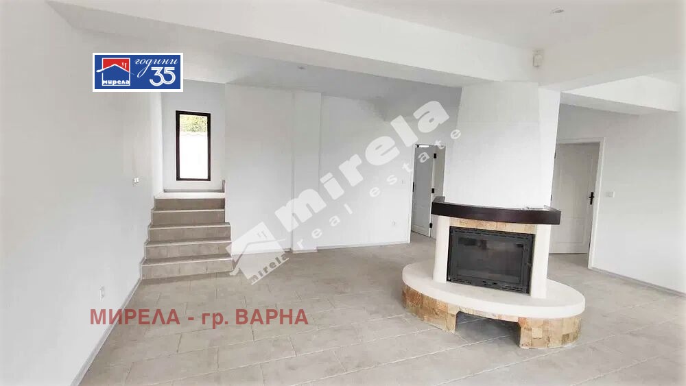 Продава КЪЩА, гр. Балчик, област Добрич, снимка 5 - Къщи - 54217692