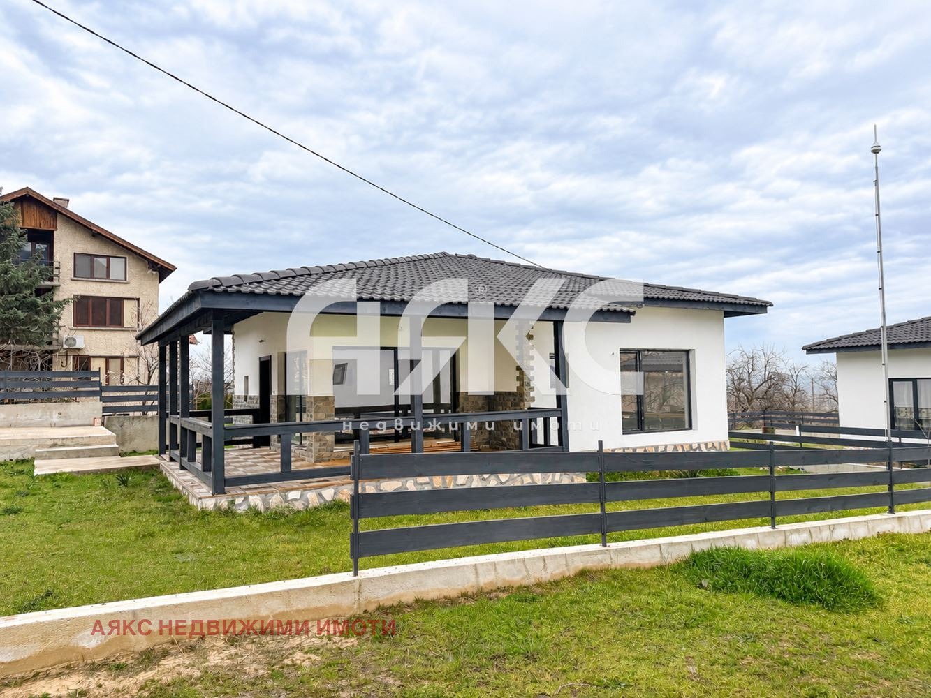 Продава КЪЩА, с. Симеоновец, област Пазарджик