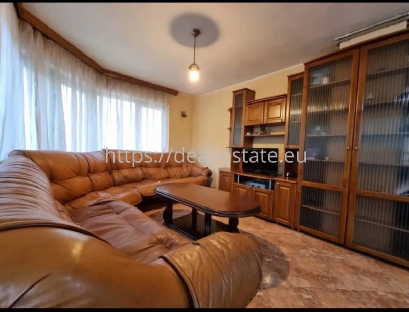Продава МНОГОСТАЕН в град Благоевград, Широк център - 116 кв.м / 145 000 € » 283 595.35 лв., ДИЪЛ ЕСТЕЙТ