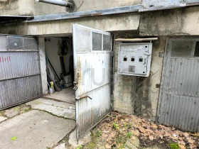 Garage Zdravec, Ruse 1