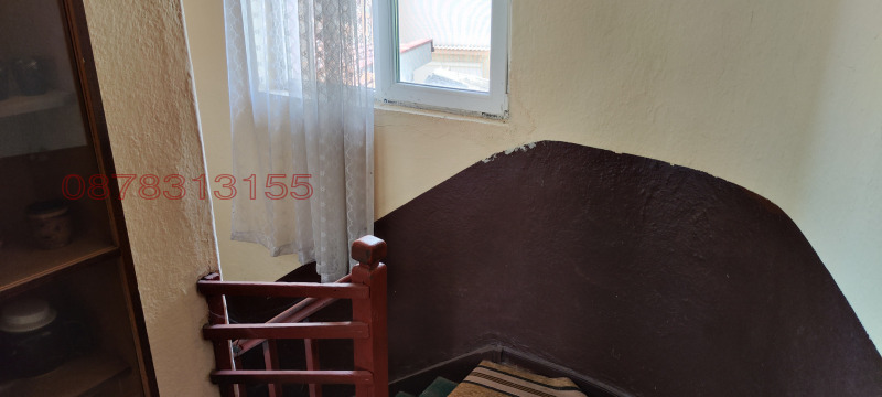 Продава ЕТАЖ ОТ КЪЩА, гр. Свиленград, област Хасково, снимка 8 - Етаж от къща - 52779076