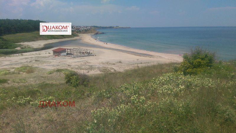 Продава  Парцел област Бургас , гр. Ахтопол , на плажа, 3240 кв.м | 76295014 - изображение [4]