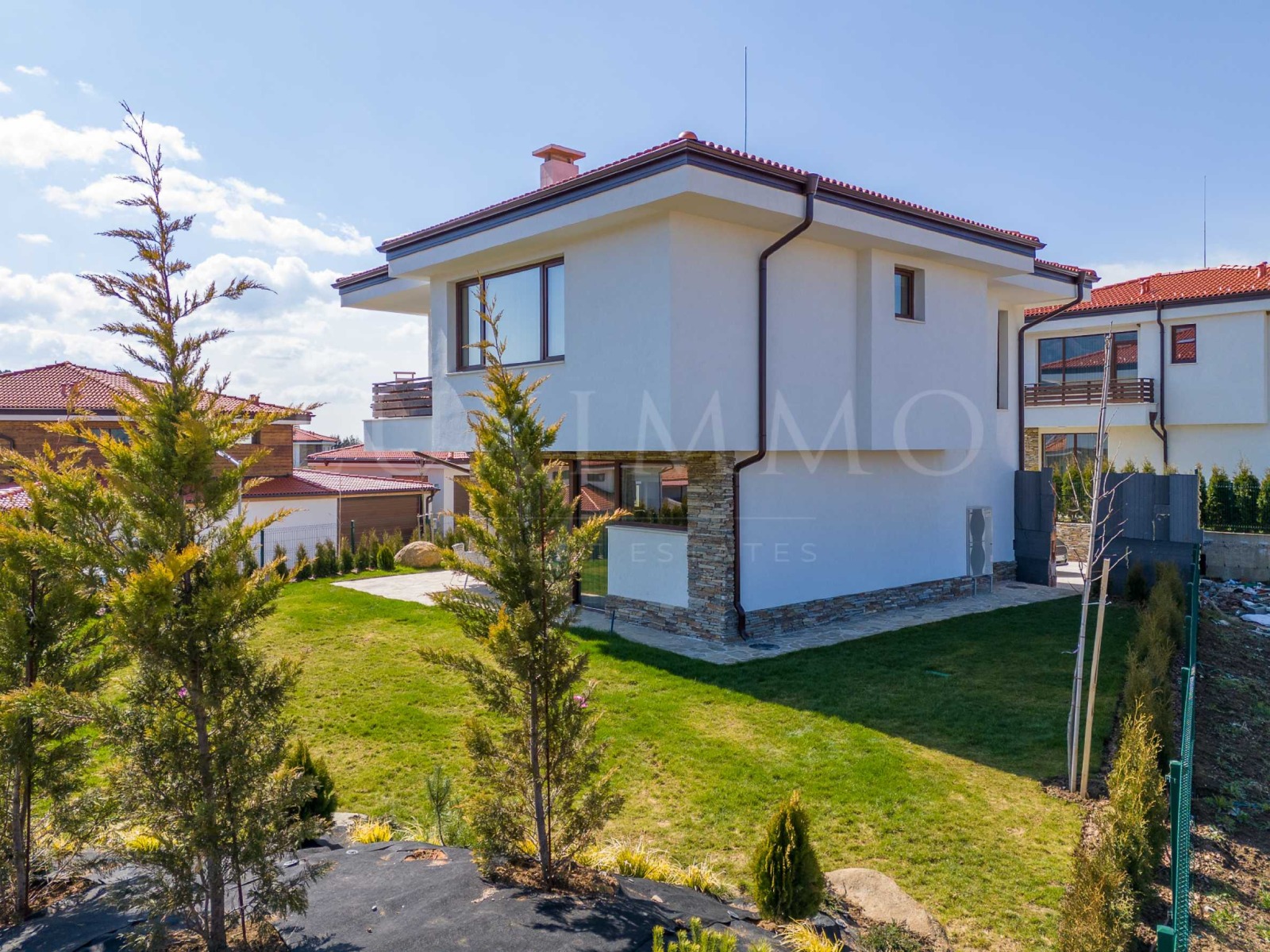 Продава КЪЩА, гр. София, с. Владая, снимка 2 - Къщи - 48485470