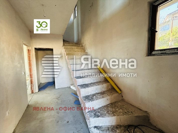 Продава КЪЩА, гр. Варна, м-т Акчелар, снимка 13 - Къщи - 49366429