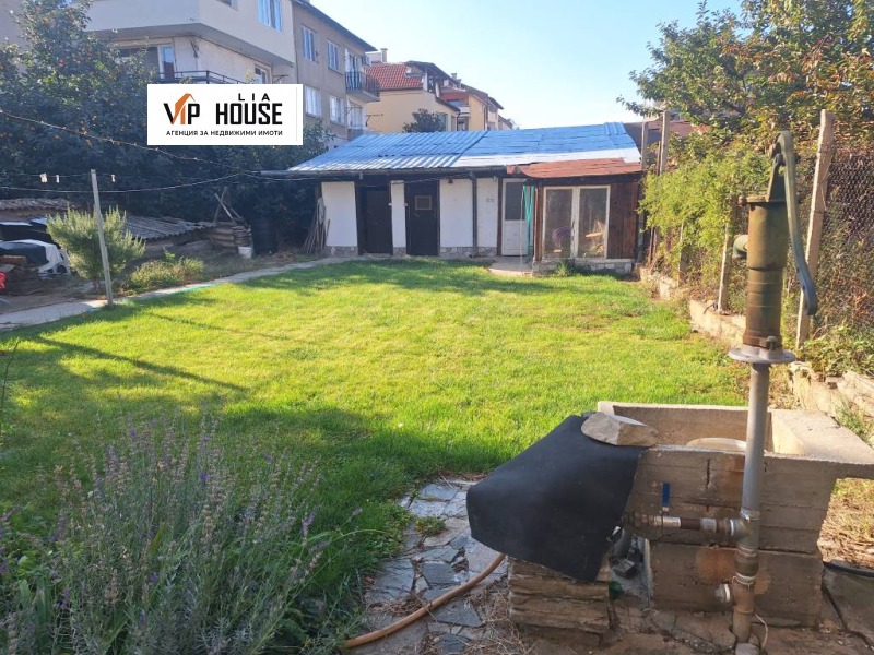 Продава КЪЩА, гр. Пазарджик, Център, снимка 2 - Къщи - 52622162