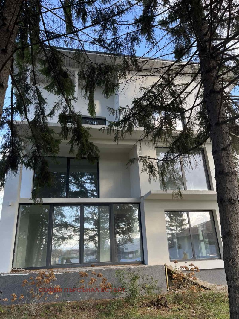 Продава КЪЩА, с. Пролеша, област София област