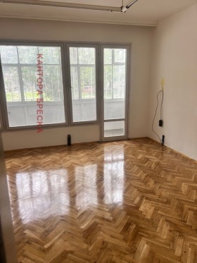 Büro Zentar, Plowdiw