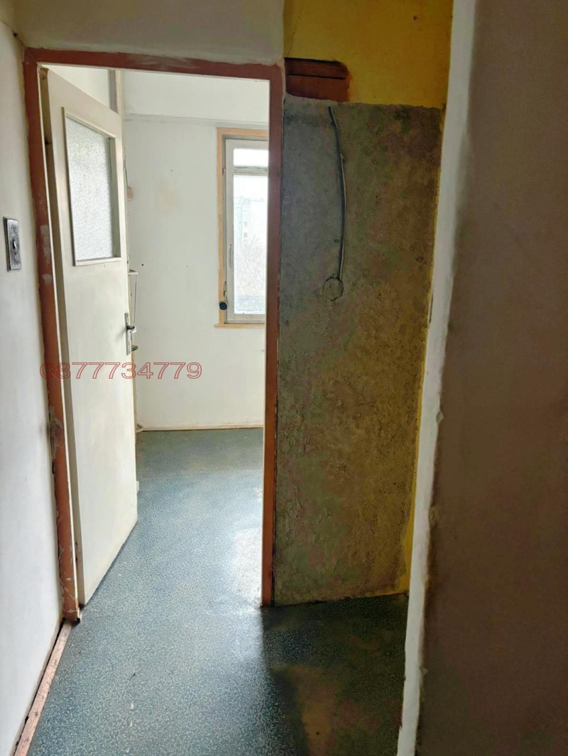 Продава 2-СТАЕН, гр. Бургас, Изгрев, снимка 2 - Апартаменти - 52948786