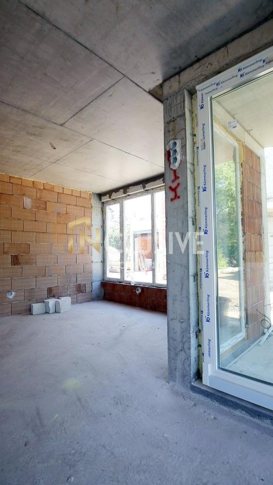 Продава КЪЩА, гр. София, с. Волуяк, снимка 3 - Къщи - 55232512