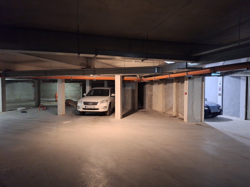 Продава ГАРАЖ, ПАРКОМЯСТО, гр. Пловдив, Въстанически, снимка 7 - Гаражи и паркоместа - 53210927