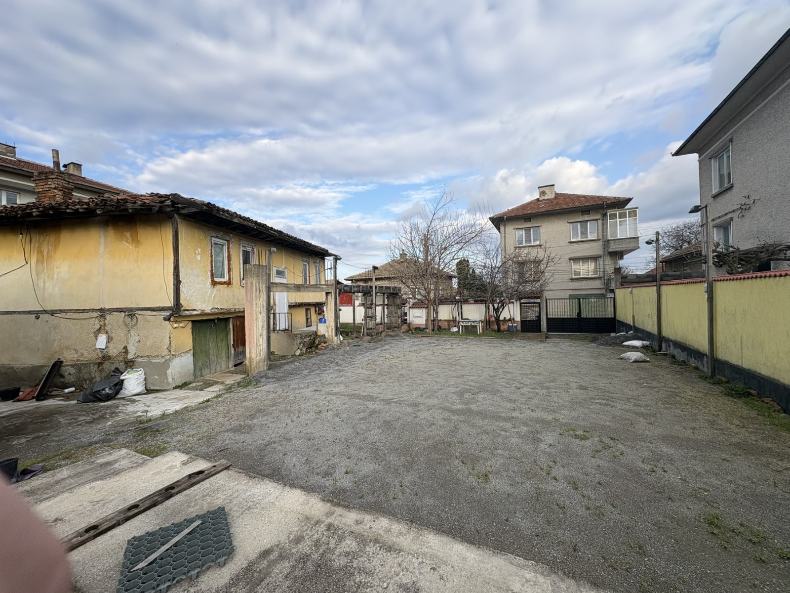 Продава КЪЩА, гр. Велики Преслав, област Шумен, снимка 2 - Къщи - 54249845