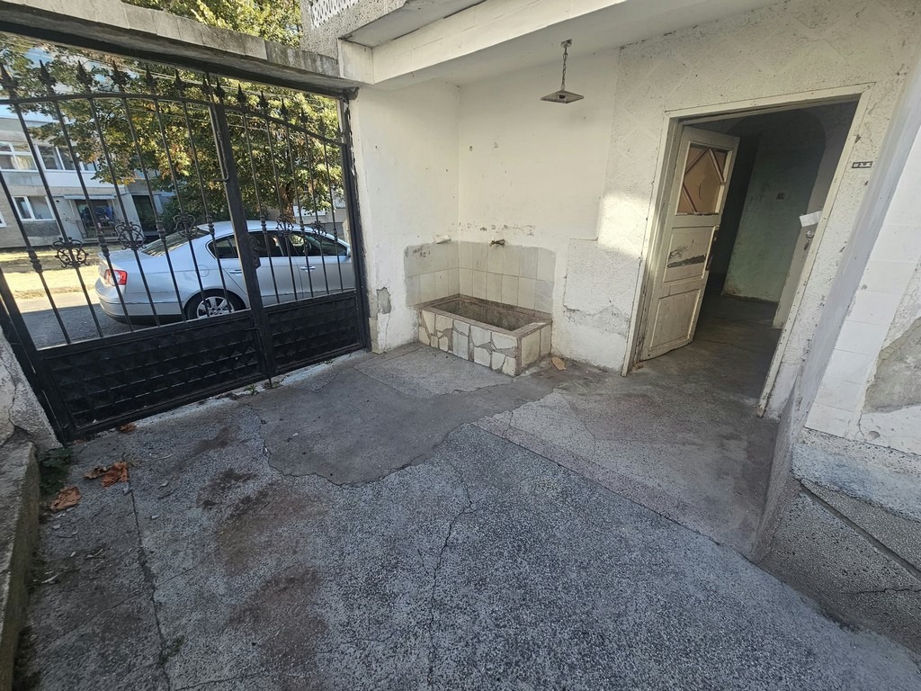 Продава КЪЩА, гр. Кърджали, Веселчане, снимка 16 - Къщи - 56254321