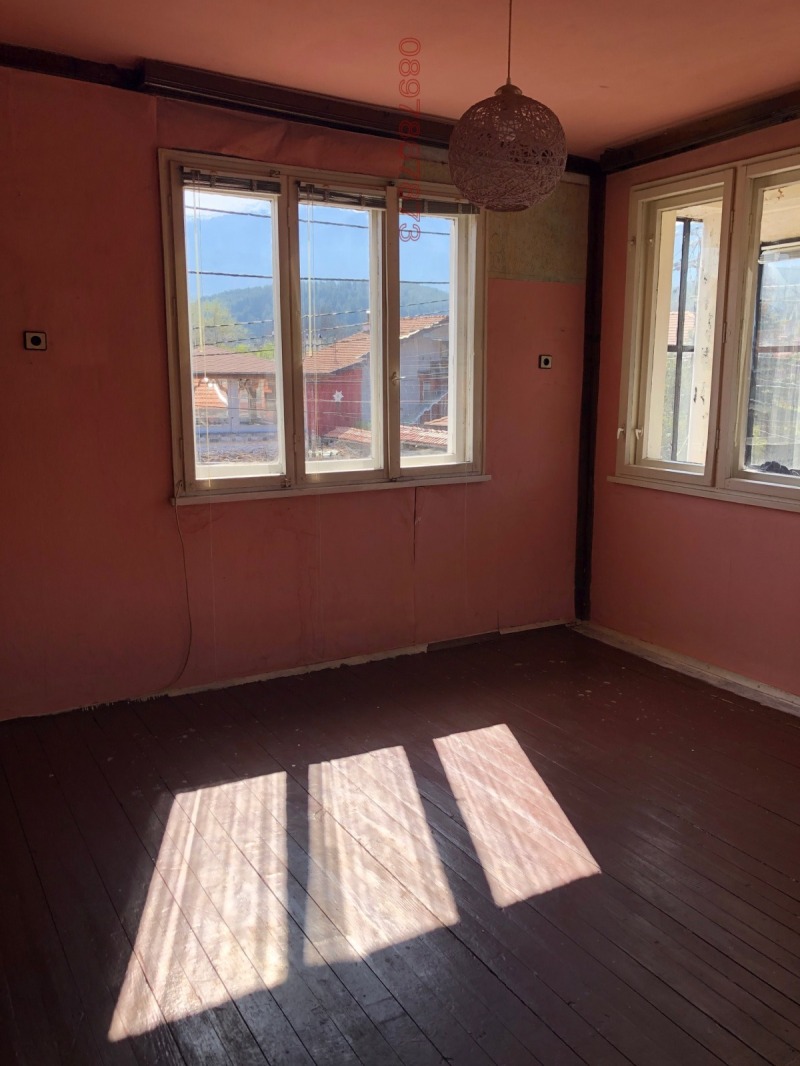 Продава ЕТАЖ ОТ КЪЩА, гр. Дупница, област Кюстендил