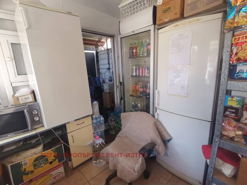 Eladó  Üzlet Burgas , Meden rudnik - zona B , 12 négyzetméter | 88622625