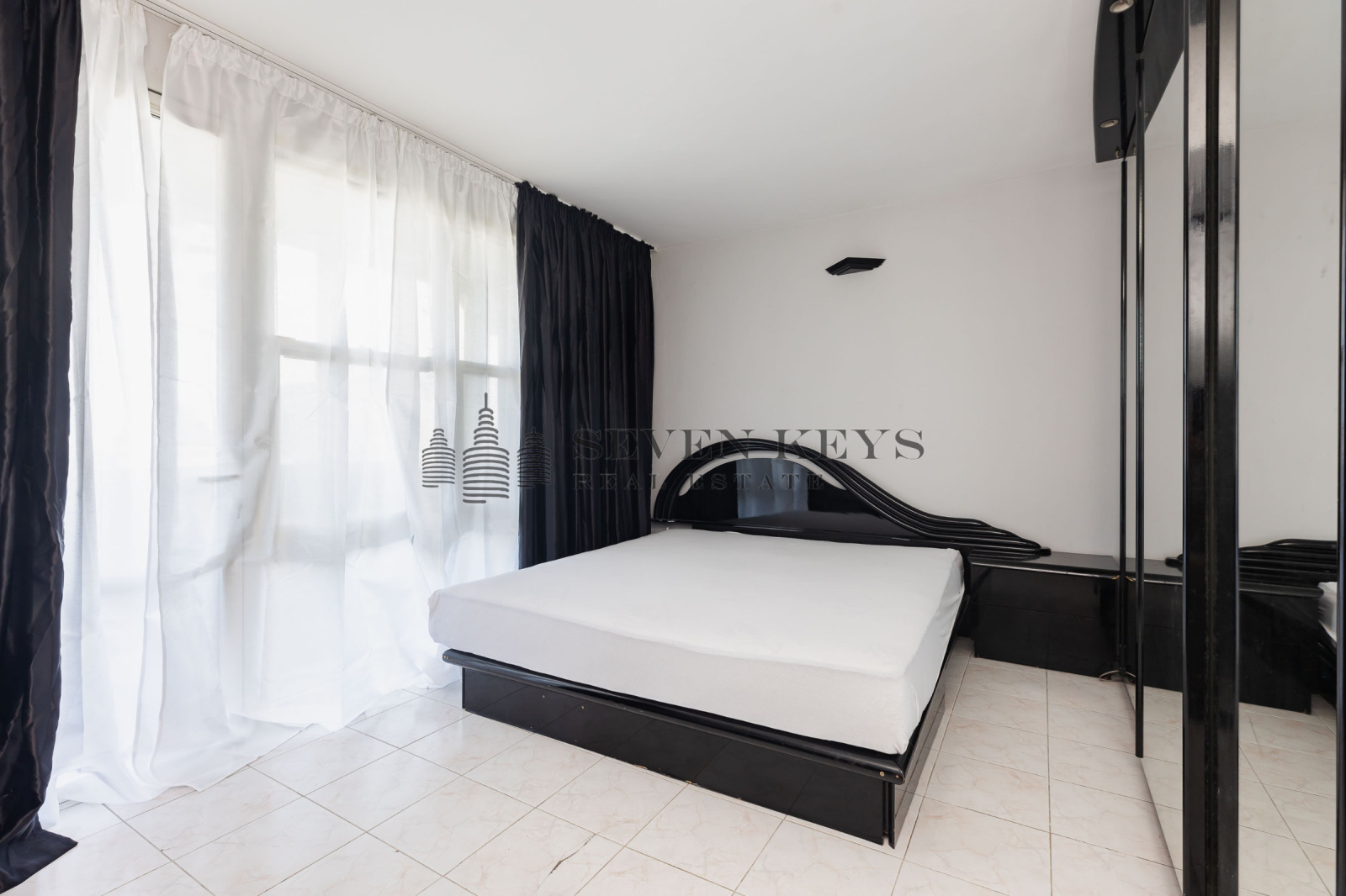 Продава 3-СТАЕН, гр. Варна, Център, снимка 9 - Апартаменти - 54769159