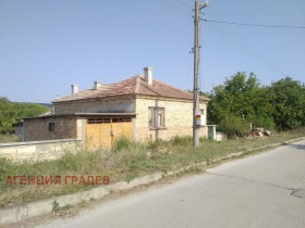 Продажба на имоти в с. Ягнило, област Варна - изображение 1 