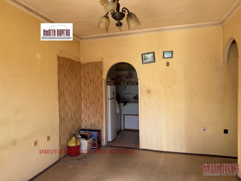 En venta  1 dormitorio Burgas , Slaveykov , 43 metros cuadrados | 27853224