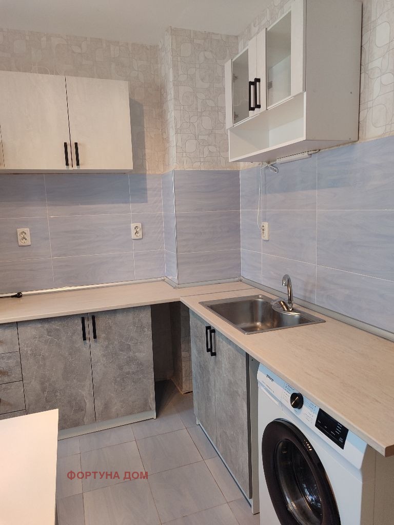 Продава 3-СТАЕН, гр. Благоевград, Широк център, снимка 5 - Апартаменти - 52829369