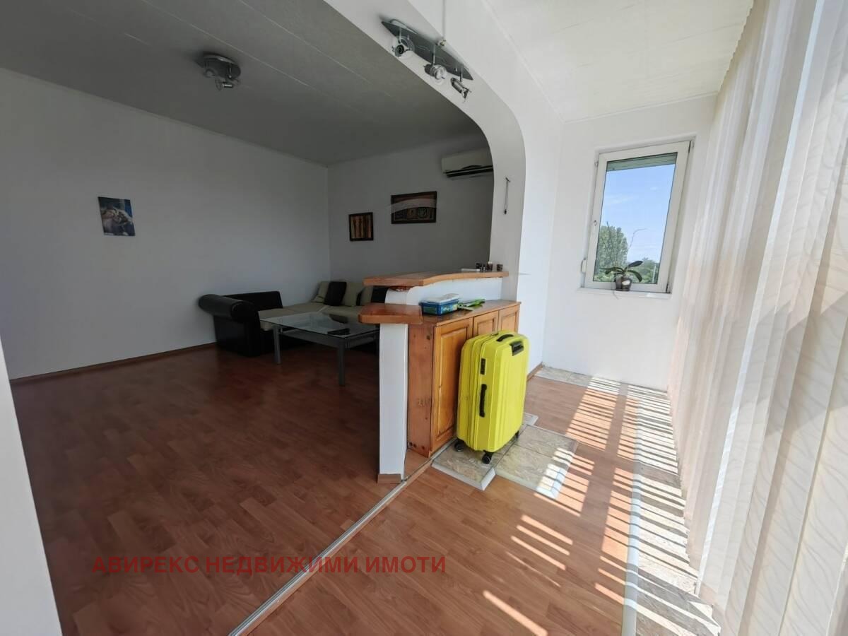 Продава 3-СТАЕН, гр. Пловдив, Тракия, снимка 2 - Апартаменти - 53313816