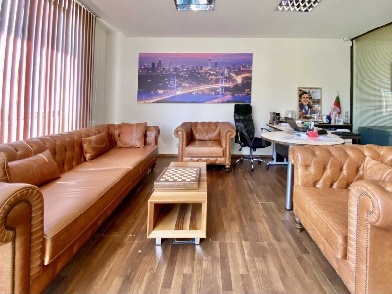 De vânzare  2 dormitoare Sofia , Vitoșa , 155 mp | 74918552 - imagine [3]