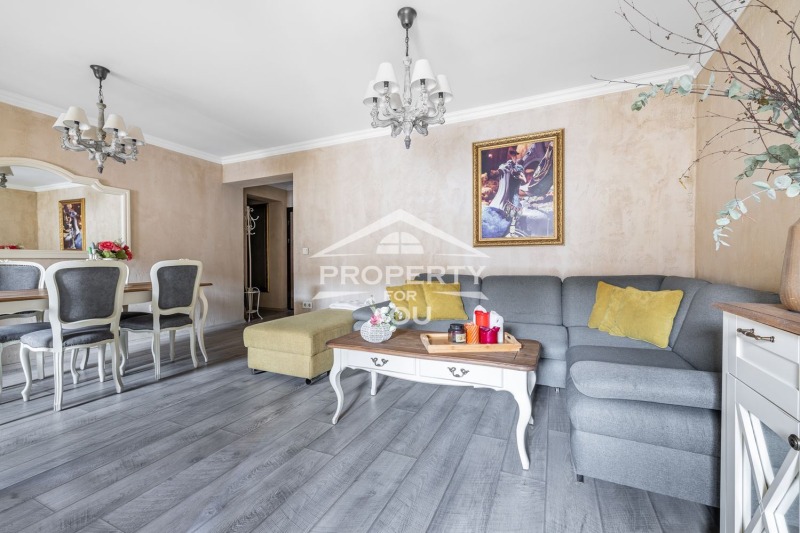 Na prodej  2 ložnice Sofia , Centar , 78 m2 | 93420307 - obraz [3]