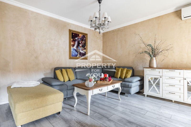 Na prodej  2 ložnice Sofia , Centar , 78 m2 | 93420307 - obraz [2]