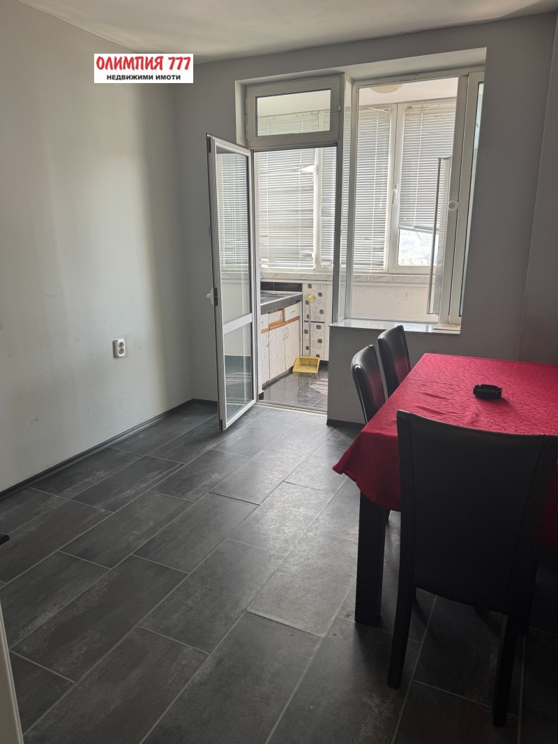Продаја  2 спаваће собе Плевен , Идеален центар , 70 м2 | 35342436 - слика [2]