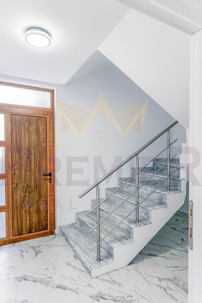 Продава КЪЩА, гр. Благоевград, Широк център, снимка 8 - Къщи - 55790638