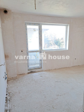 1 chambre m-t Kotchmar, Varna 1