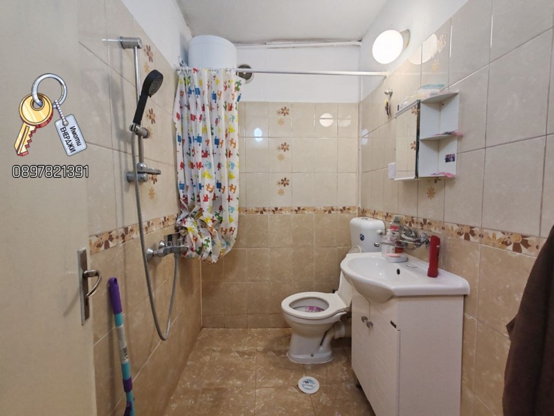 Продава 2-СТАЕН, гр. Плевен, Идеален център, снимка 10 - Апартаменти - 52203990