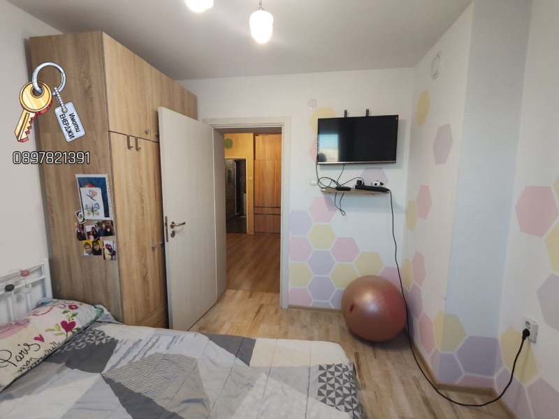 Продава 2-СТАЕН, гр. Плевен, Идеален център, снимка 2 - Апартаменти - 52203990