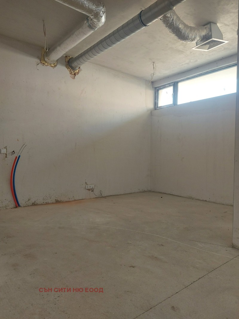 Eladó  Tárolás Sofia , Mladost 3 , 150 négyzetméter | 21101596 - kép [2]