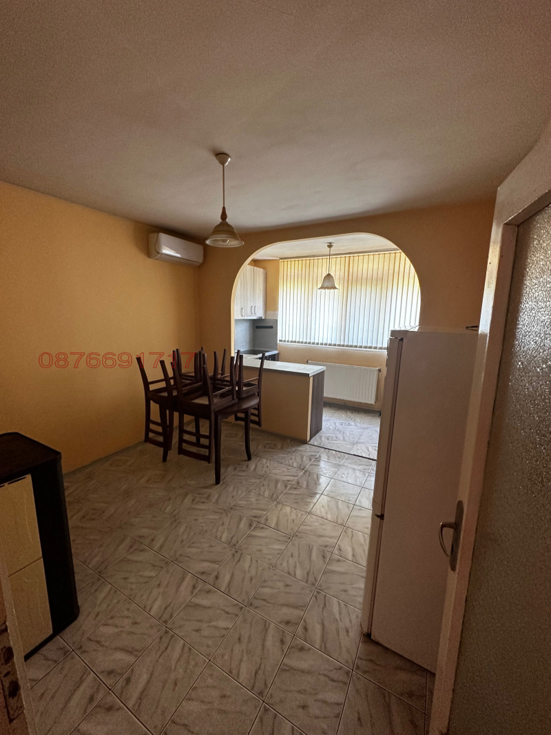 Продава 2-СТАЕН, гр. Силистра, Изток, снимка 5 - Апартаменти - 53500862