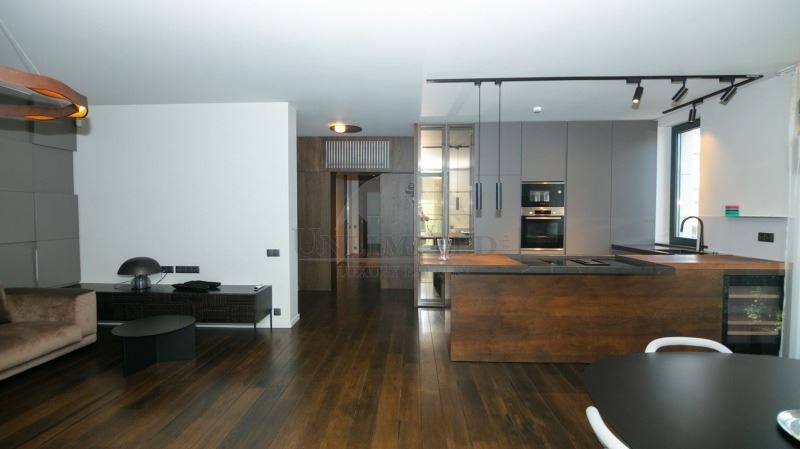 Na sprzedaż  2 sypialnie Sofia , Izgrew , 167 mkw | 62691896 - obraz [4]