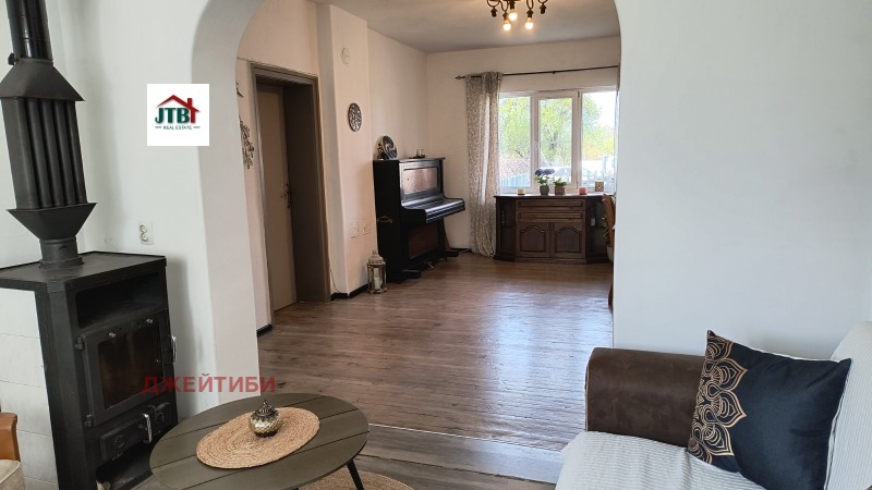 Продава 3-СТАЕН, гр. София, гр. Нови Искър, снимка 2 - Апартаменти - 52282023