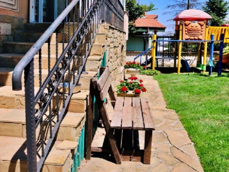 Продава КЪЩА, гр. София, гр. Банкя, снимка 16 - Къщи - 52823378