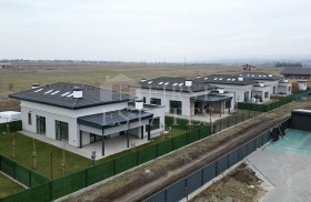 Hus Kostinbrod, region Sofia 3