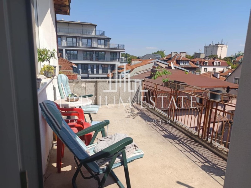 Продава ЕТАЖ ОТ КЪЩА, гр. Пловдив, Център, снимка 8 - Етаж от къща - 53093102