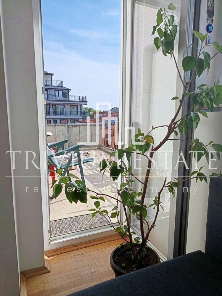Продава ЕТАЖ ОТ КЪЩА, гр. Пловдив, Център, снимка 4 - Етаж от къща - 53093102
