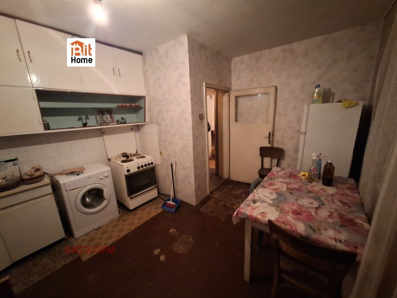 Продава ЕТАЖ ОТ КЪЩА, гр. София, Сухата река, снимка 7 - Етаж от къща - 53253939