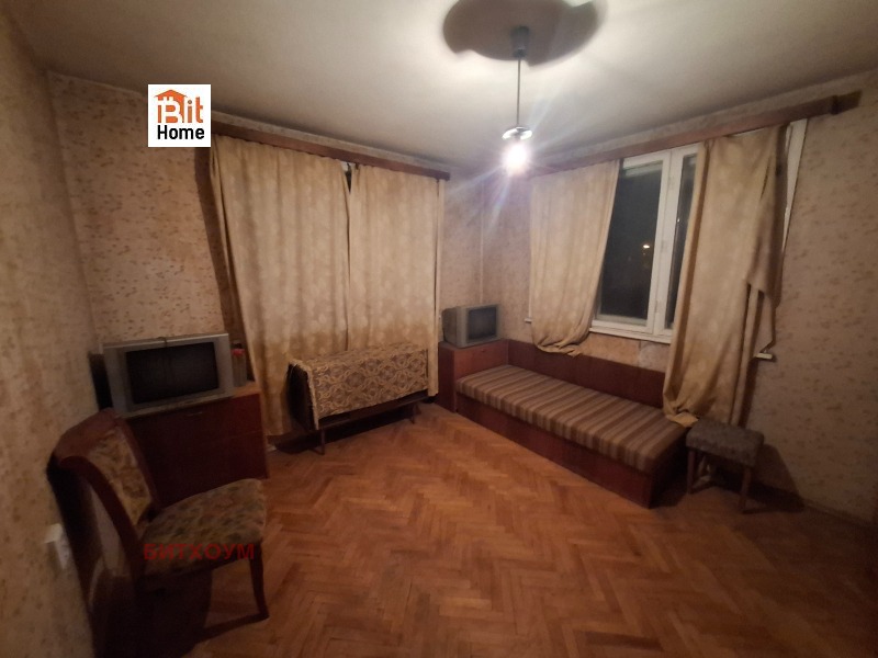 Продава ЕТАЖ ОТ КЪЩА, гр. София, Сухата река, снимка 3 - Етаж от къща - 53253939