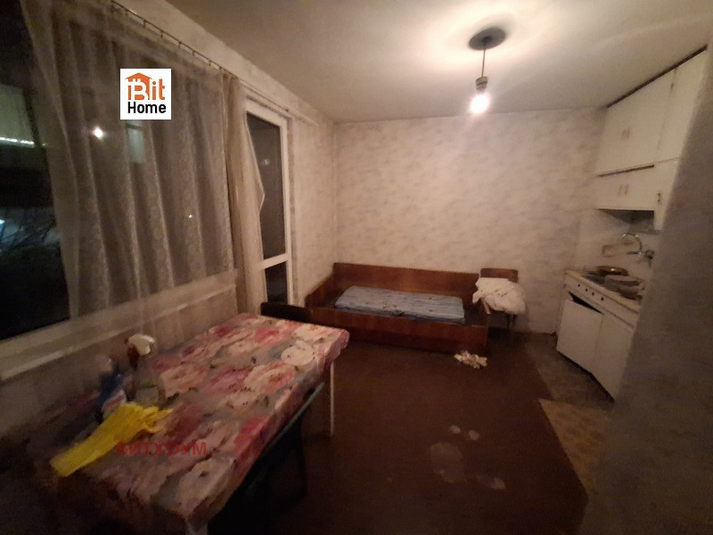 Продава ЕТАЖ ОТ КЪЩА, гр. София, Сухата река