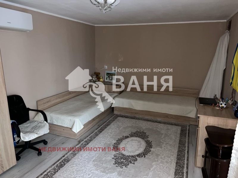 Продава КЪЩА, гр. Карлово, област Пловдив, снимка 5 - Къщи - 47983577