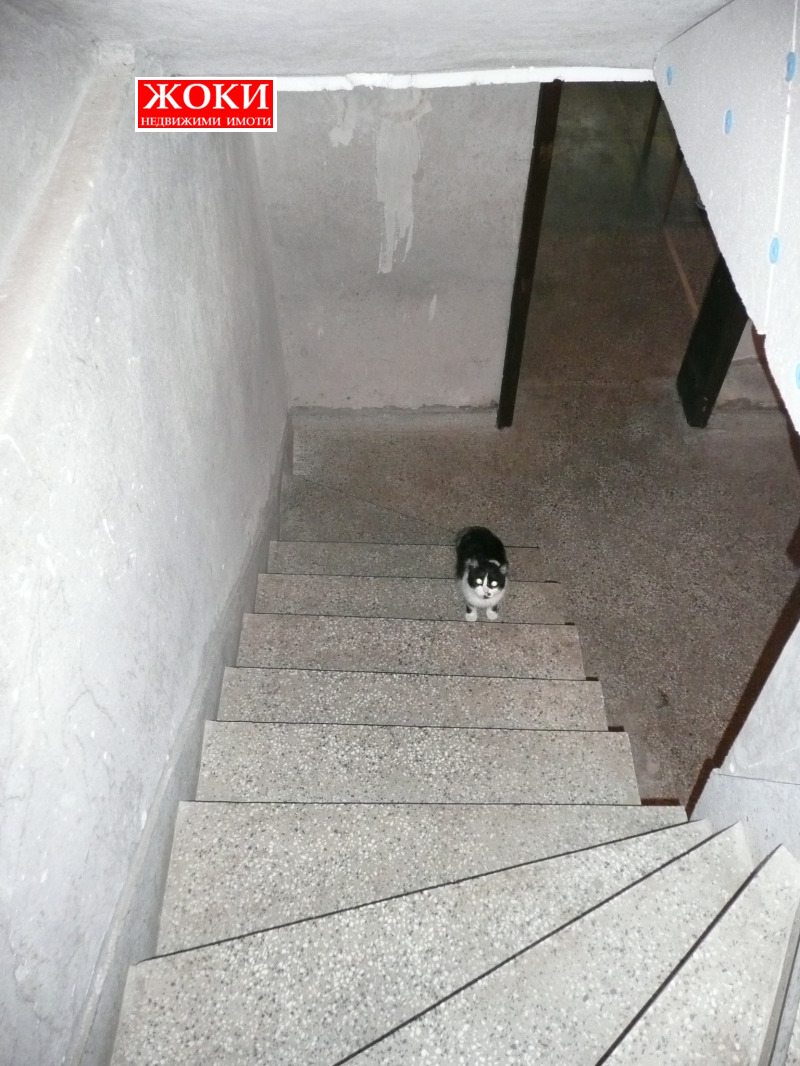 Продава КЪЩА, гр. Перник, Байкушева махала, снимка 11 - Къщи - 52734630