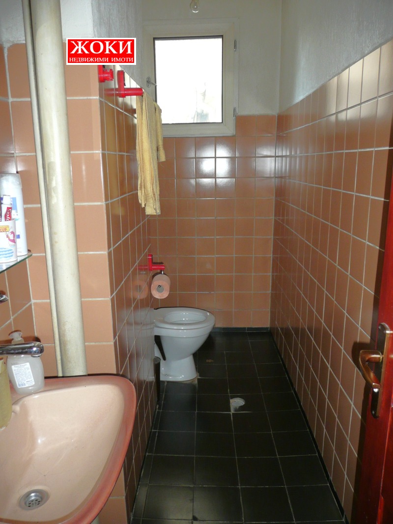 Продава КЪЩА, гр. Перник, Байкушева махала, снимка 8 - Къщи - 52734630