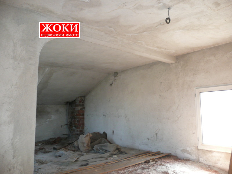 Продава КЪЩА, гр. Перник, Байкушева махала, снимка 14 - Къщи - 52734630